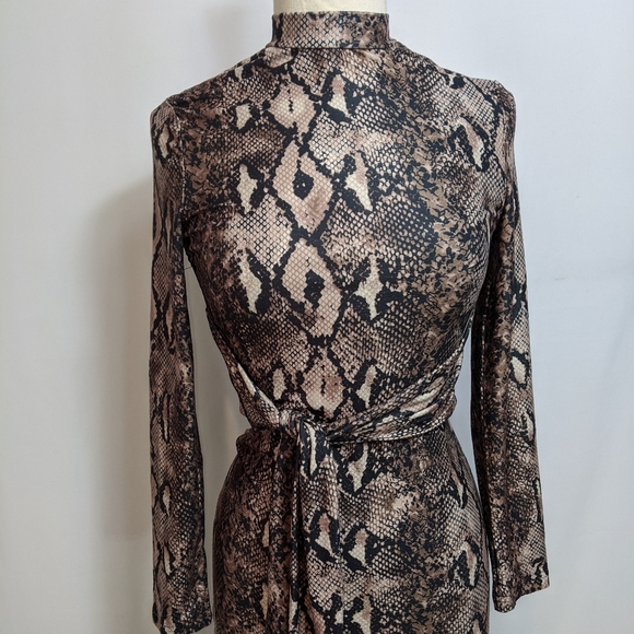 Snakeskin Bodycon Mock Neck Long Sleeved Dress - Picture 8 of 8